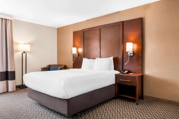 Comfort Inn At Buffalo Bill Village Resort image 19