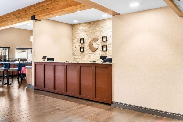 Comfort Inn At Buffalo Bill Village Resort image 3