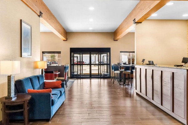 Comfort Inn At Buffalo Bill Village Resort image 5