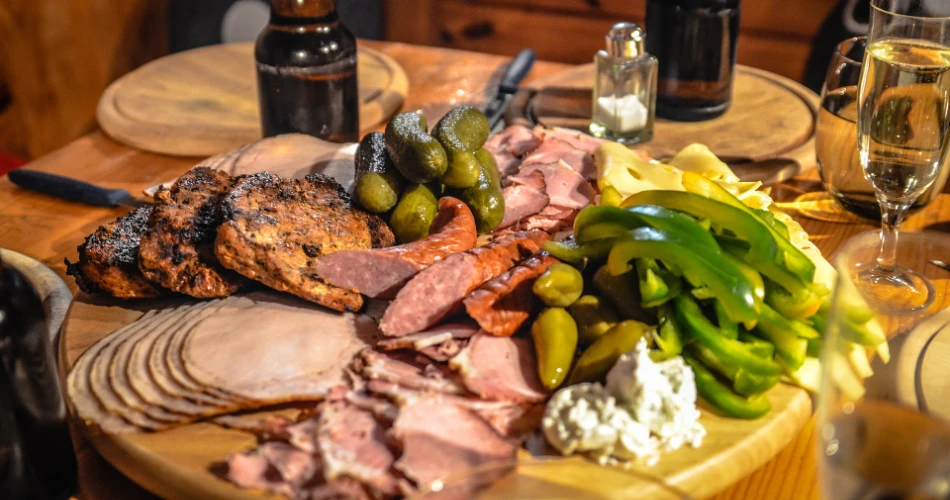 The 10 Best Restaurants to Have Dinner In Cody, WY